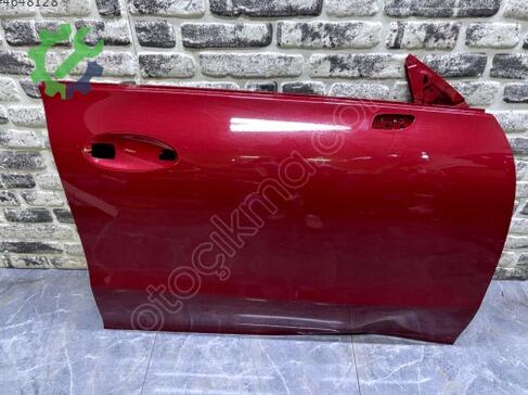 Mercedes-Benz CLA Sağ Ön Kapı A1187220800 çıkma parça