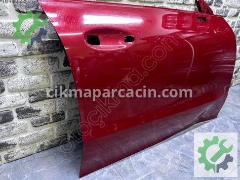 Mercedes-Benz CLA Sağ Ön Kapı A1187220800 çıkma parça