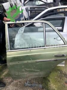 Mercedes W123 Sol Arka Kapı Camı hatasız orjinal çıkma