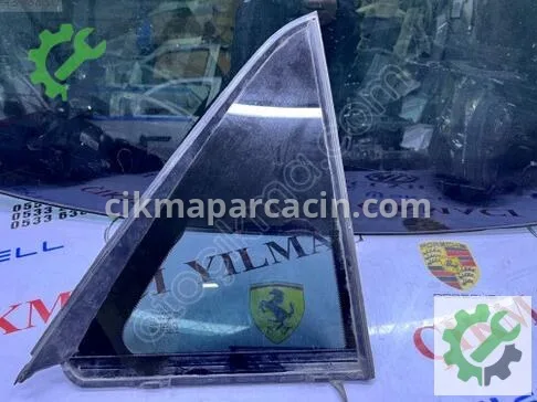 Mercedes-Benz GLE Sağ Arka Kelebek Camı A1667301455 çıkma parça