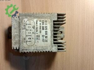 Mercedes-Benz Vaneo (W168) 1995-2005 Orijinal Çıkma Beyin A0255453232