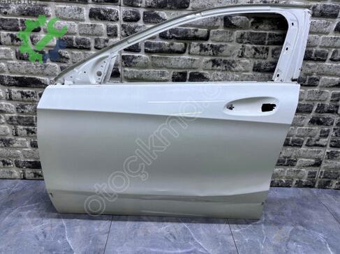 Mercedes-Benz A Serisi Sol Ön Kapı A1767220110 çıkma parça