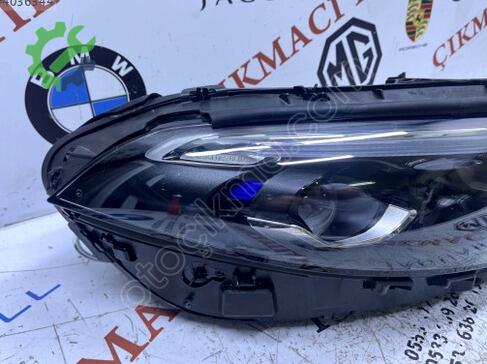 Mercedes-Benz A Serisi Sağ Ön Far A1779065804 çıkma parça