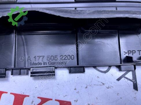 Mercedes-Benz A Serisi Davlumbaz A1775052200 çıkma parça