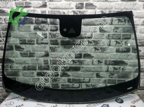 Mercedes-Benz A Serisi Ön Cam A1776701801 çıkma parça