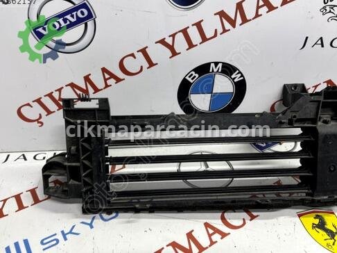 Mercedes-Benz A Serisi Ön Panjur A1778850003 çıkma parça