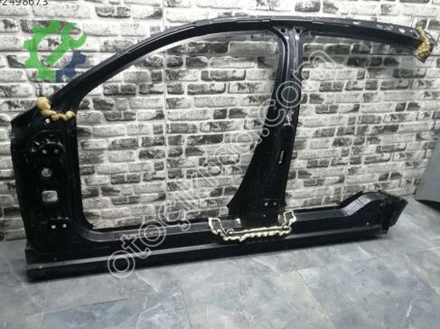 Mercedes-Benz A Serisi Sol Marşpiyel Sacı A1776375900 çıkma parça