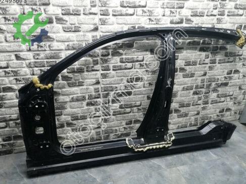 Mercedes-Benz A Serisi Sol Marşpiyel Sacı A1776375900 çıkma parça