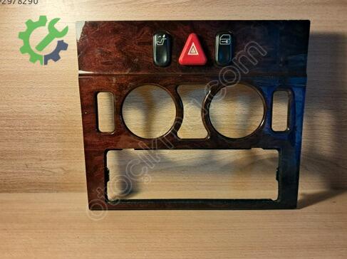 Mercedes-Benz C Serisi Gösterge Çerçevesi çıkma parça