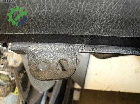 Mercedes-Benz C Serisi Orta Konsol A2036803839 çıkma parça