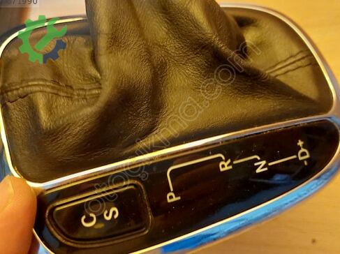 Mercedes-Benz C Serisi Vites Topuzu çıkma parça