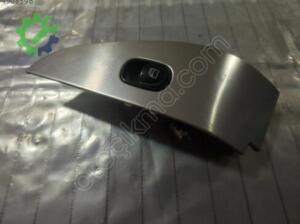 Çıkma Orijinal Cam Düğme Çerçevesi Mercedes-Benz C Serisi (W203)