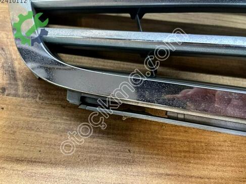 Mercedes-Benz C Serisi Ön Panjur çıkma parça