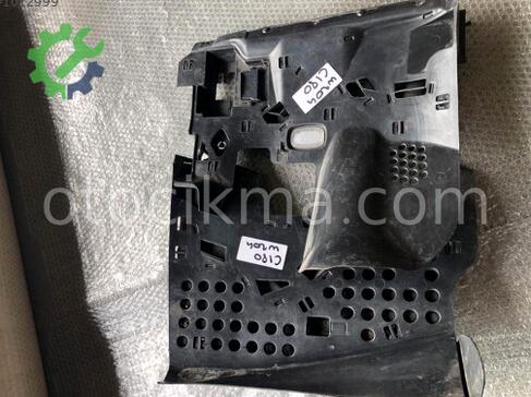 Mercedes-Benz C180 Torpido Kapağı çıkma parça