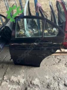 Mercedes-Benz C200 (W204) 2025 Sağ Arka Kapı Çıkma