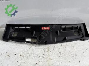 MERCEDES W204 KASA ÖN RADYATÖR ÜST BAKALİTİ SIFIR