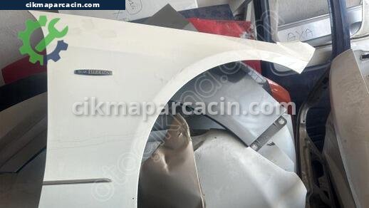 Mercedes-Benz C Serisi Ön Çamurluk çıkma parça
