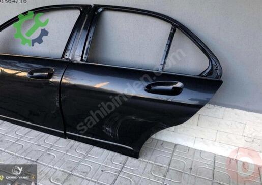 Mercedes-Benz C Serisi Sol Ön Kapı A204 çıkma parça