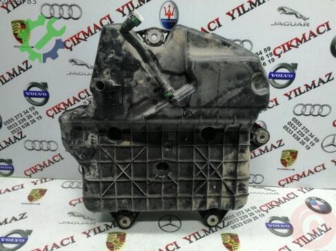 Mercedes-Benz C Serisi Depo A2054703901 çıkma parça