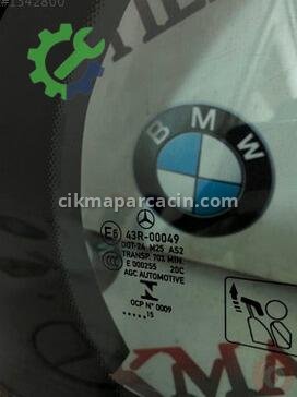 Mercedes-Benz C Serisi Sağ Arka Kelebek Camı W2057300655 çıkma parça