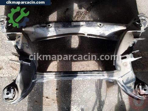 Mercedes-Benz C180 Arka Dingil çıkma parça