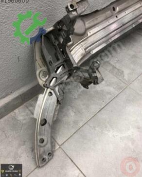 Mercedes-Benz C Serisi Ön Panel çıkma parça