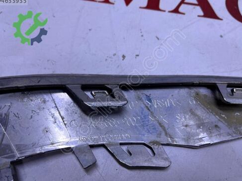 Mercedes-Benz C Serisi Tampon Izgara Çıtası A2058859002 çıkma parça