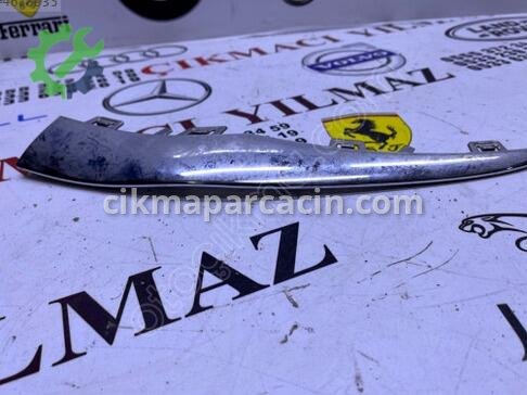 Mercedes-Benz C Serisi Tampon Izgara Çıtası A2058859002 çıkma parça