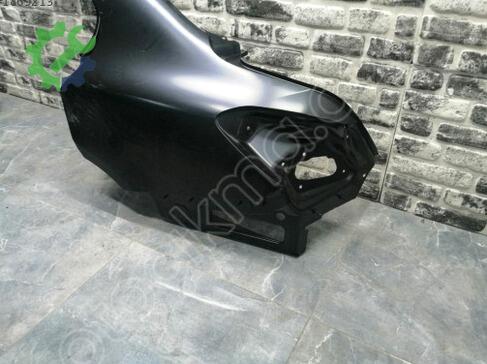 Mercedes-Benz C Serisi Sol Arka Çamurluk A2056370309 çıkma parça