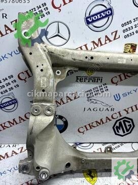 Mercedes-Benz C Serisi Travers A2236221900 çıkma parça