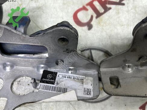 Mercedes-Benz C Serisi Kaput Menteşesi A206880380164 çıkma parça