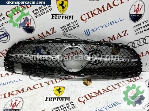 Mercedes-Benz C Serisi Ön Panjur çıkma parça
