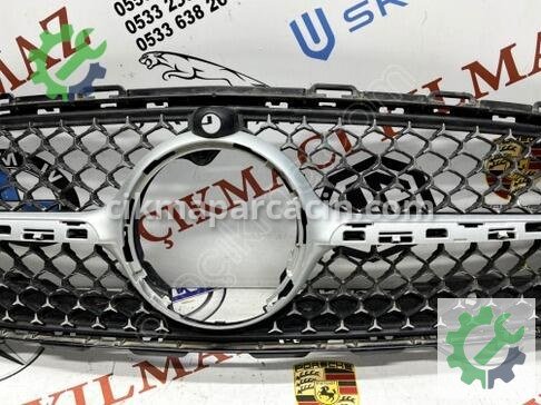 Mercedes-Benz C Serisi Ön Panjur A2068882100 çıkma parça