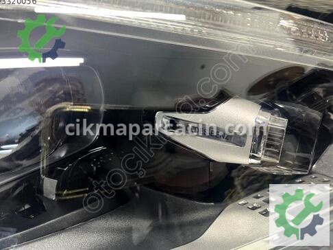 Mercedes-Benz C Serisi Sağ Ön Far çıkma parça