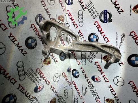 Mercedes-Benz C Serisi Sol Ön Taşıyıcı A2060300 çıkma parça