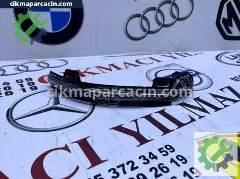 Mercedes-Benz C Serisi Ayna Sinyali çıkma parça