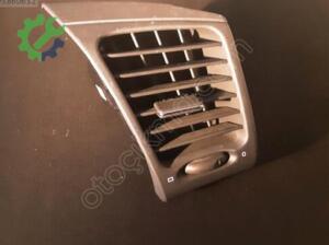 Mercedes-Benz CLK (W208) Sağ Havalandırma Izgaraları 2088300254 Çıkma