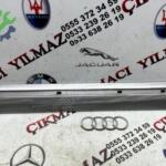 Mercedes w210 sağ arka kapı bandı a 210 çıkma parça