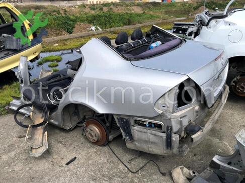 Mercedes-Benz 200 Bagaj Kapağı çıkma parça
