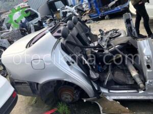 Mercedes W211 Depo Kapağı hatasız orjinal çıkma