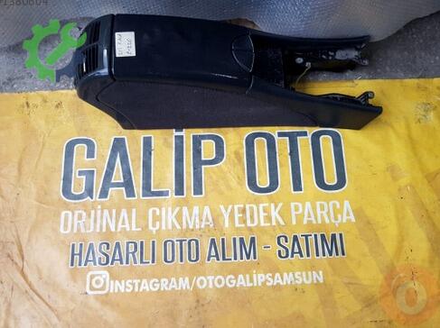 Mercedes-Benz E Serisi Orta Konsol çıkma parça