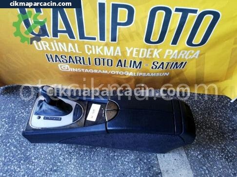 Mercedes-Benz 200 Orta Konsol çıkma parça