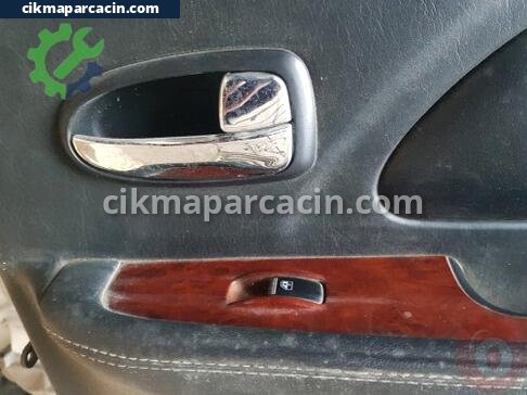 Mercedes-Benz C Serisi Kapı Kolu çıkma parça