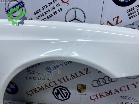 Mercedes-Benz E Serisi Sağ Ön Çamurluk çıkma parça