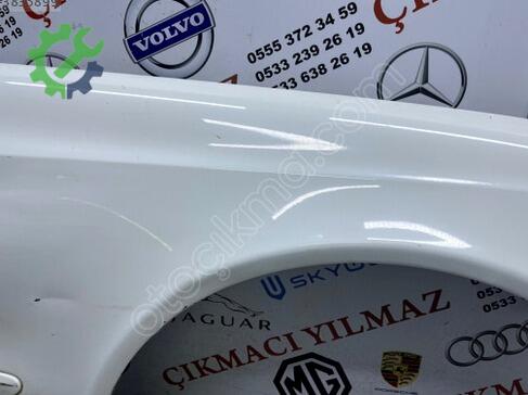 Mercedes-Benz E Serisi Sağ Ön Çamurluk çıkma parça