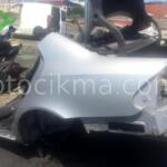 Mercedes W211 sol arka çamurluk hatasız orjinal çıkma