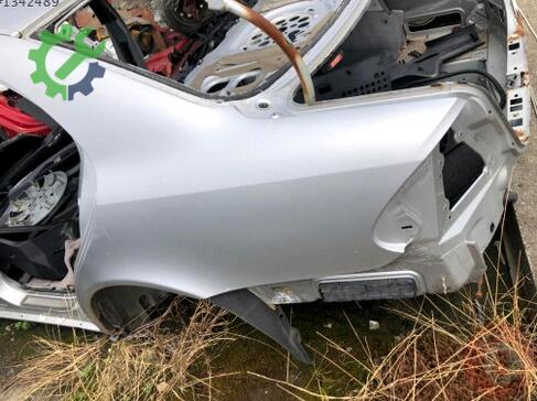 Mercedes-Benz E Serisi Sol Arka Çamurluk çıkma parça