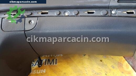 Mercedes-Benz E Serisi Torpido Kapağı çıkma parça