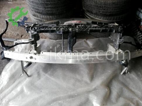 Mercedes-Benz E Serisi Ön Tampon Demiri çıkma parça