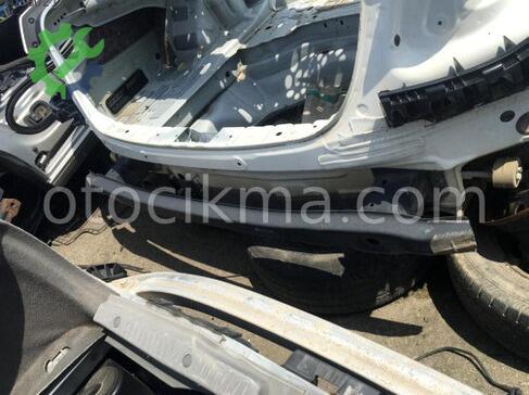 Mercedes-Benz E Serisi Arka Tampon Demiri çıkma parça